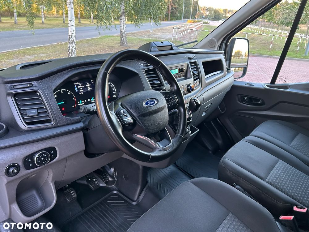 Ford Transit - 24