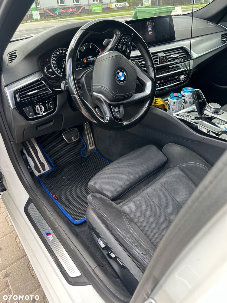 BMW Seria 5 520d xDrive M Sport sport - 17