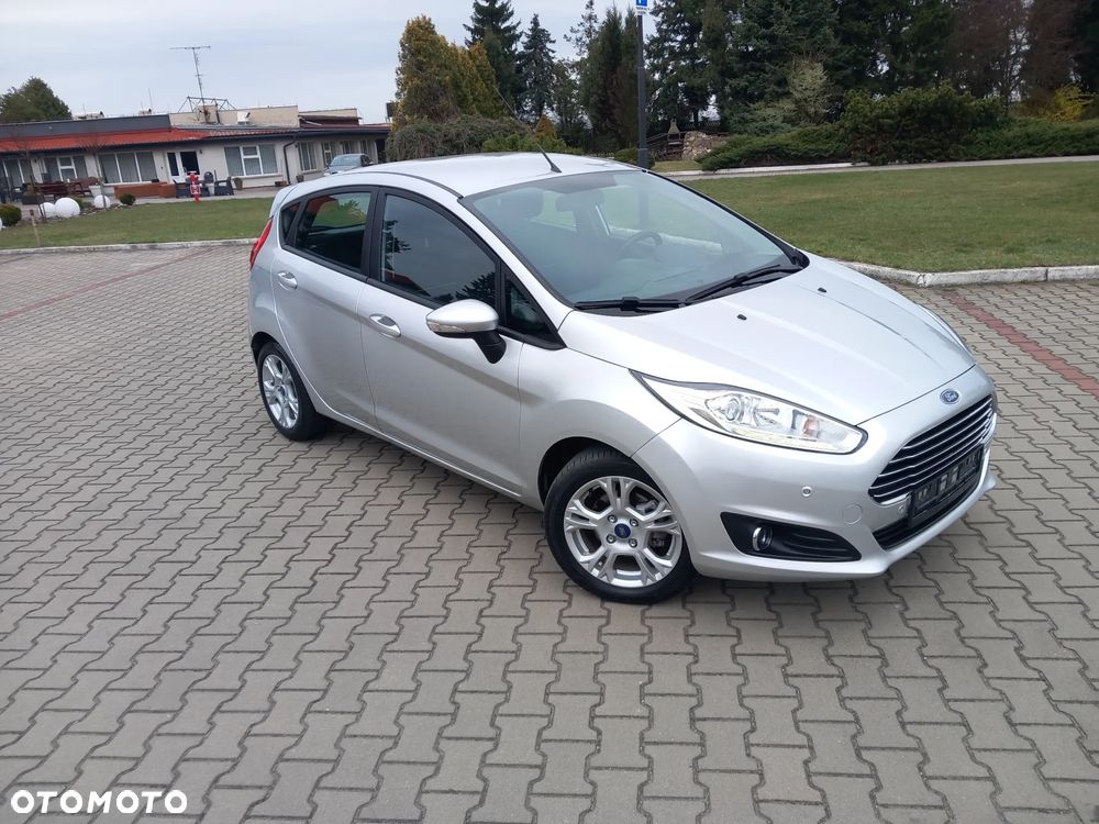 Ford Fiesta 1.5 TDCi SYNC Edition - 12
