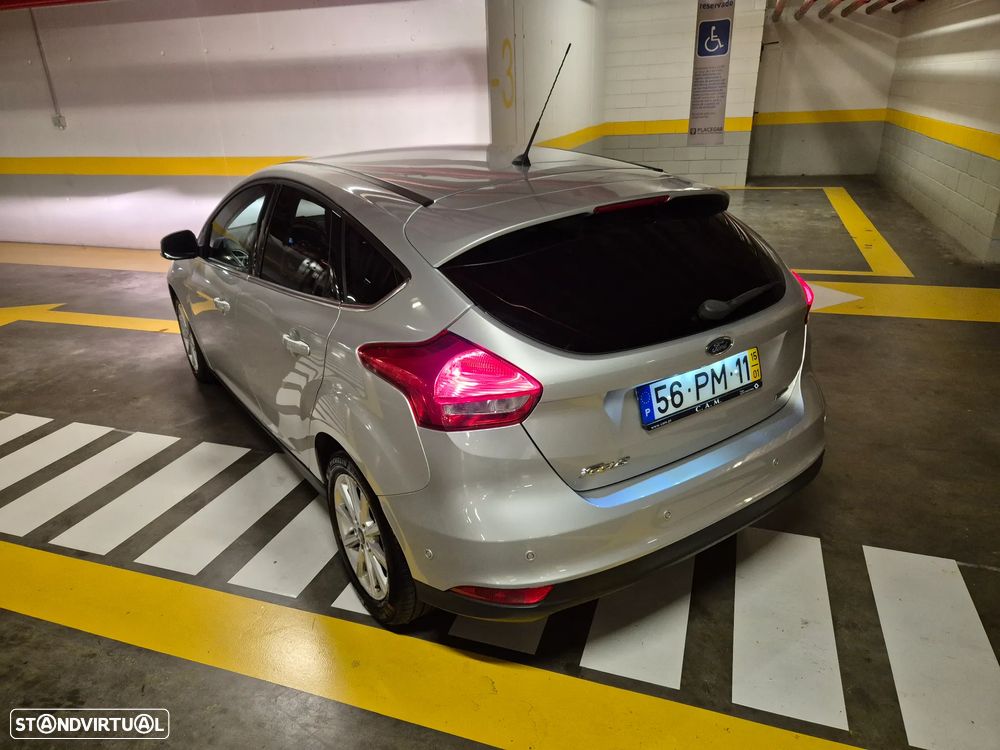 Ford Focus 1.0 SCTi Titanium - 10