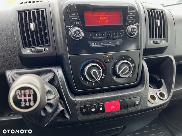 Peugeot Boxer L2H2 7-os. brygadówka doka 2,0 Hdi 130 KM - 21