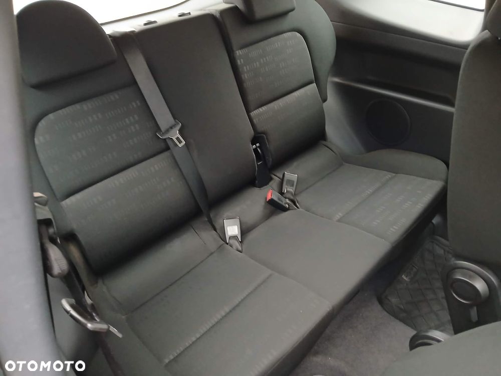 Mitsubishi Colt - 7