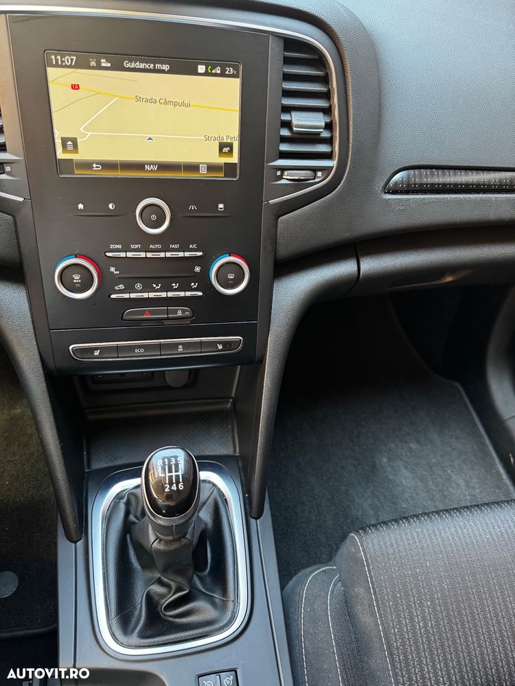 Renault Megane - 13