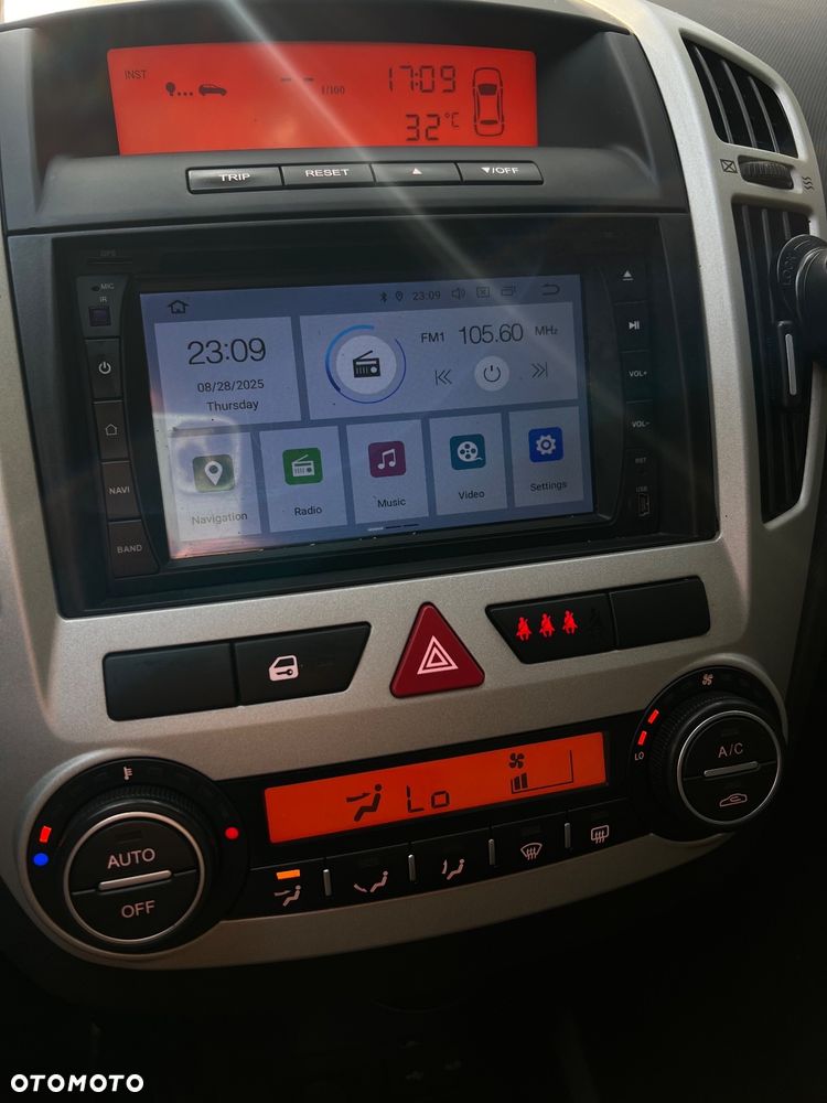 Kia Ceed Cee'd 1.6 Comfort - 12