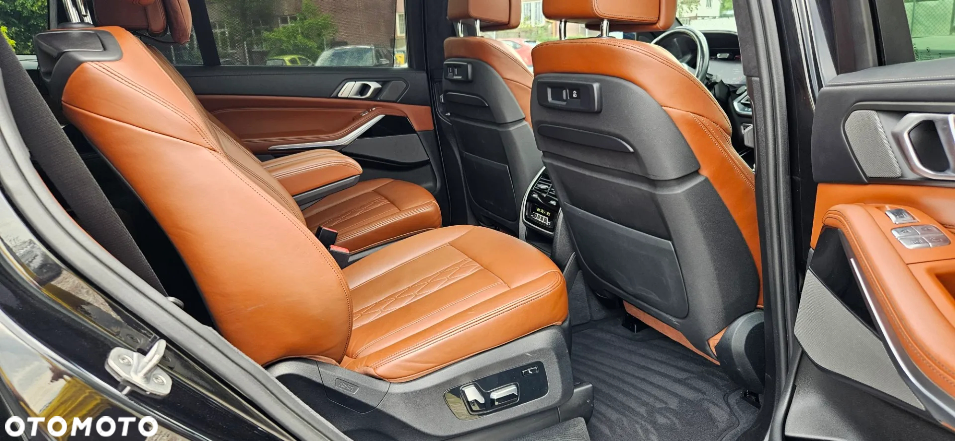 BMW X7 - 21