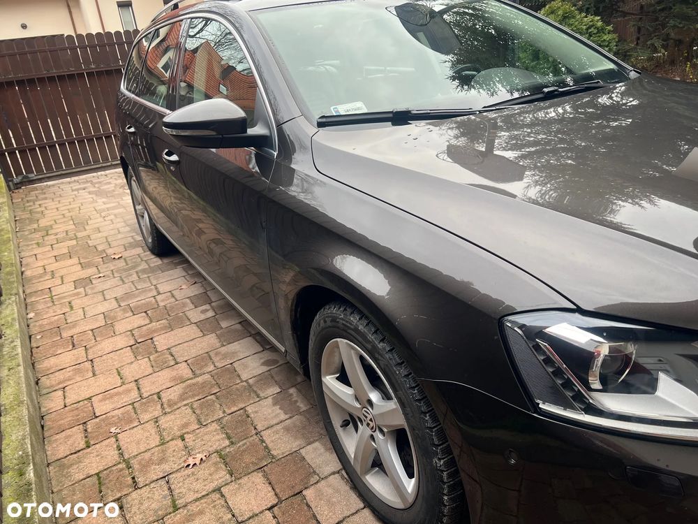 Volkswagen Passat 2.0 TDI Highline DSG - 2