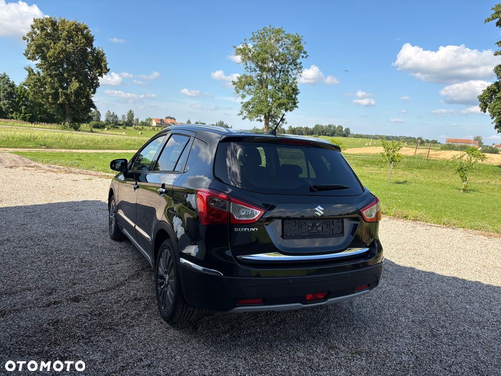 Suzuki SX4 1.6 Comfort Plus - 11