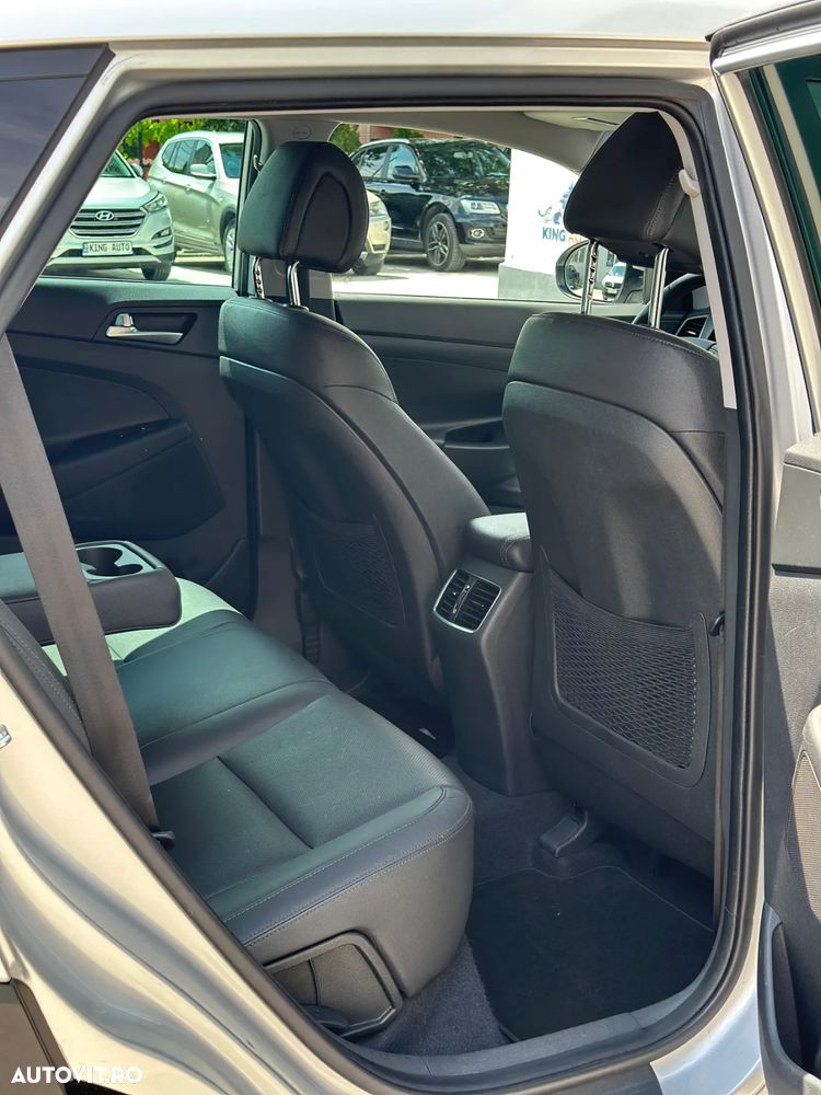 Hyundai Tucson 2.0 CRDI 4WD Automatik Advantage - 9