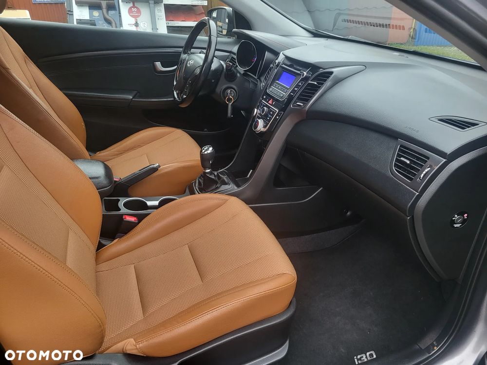 Hyundai i30 1.6 GDI Comfort - 16