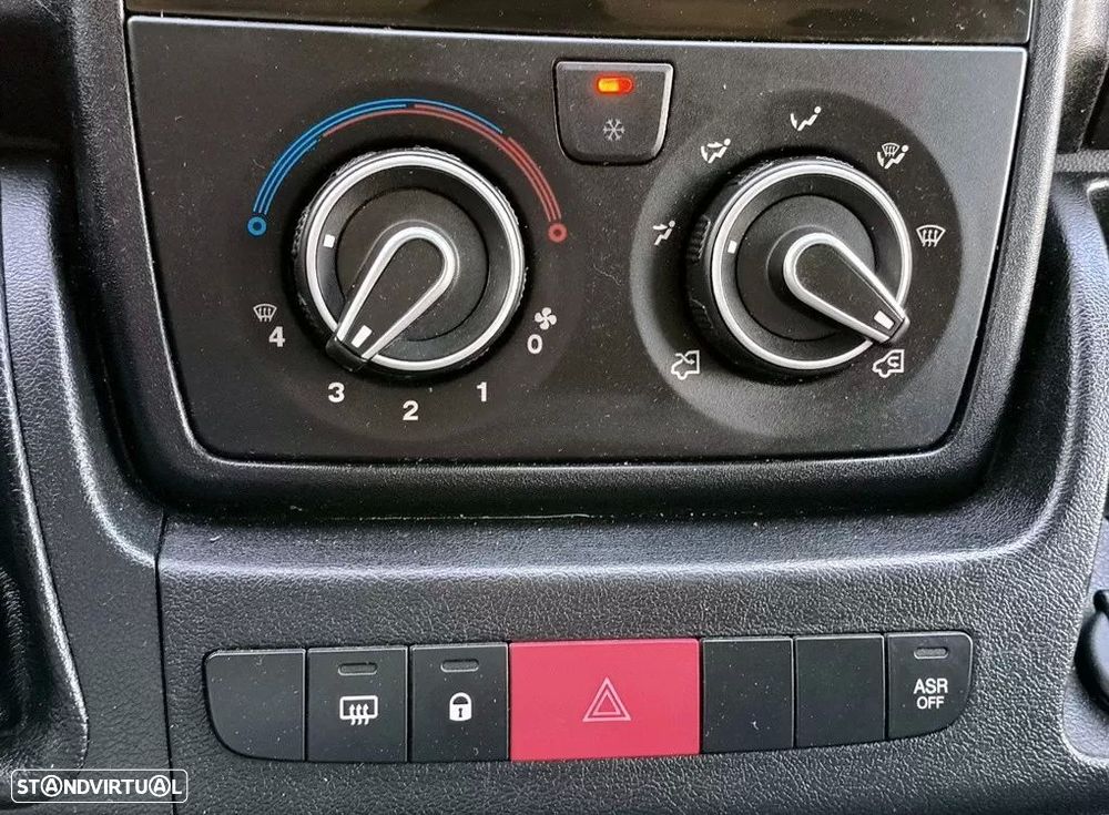 Peugeot Boxer L2H2 335 2.0 Bluehdi - 21