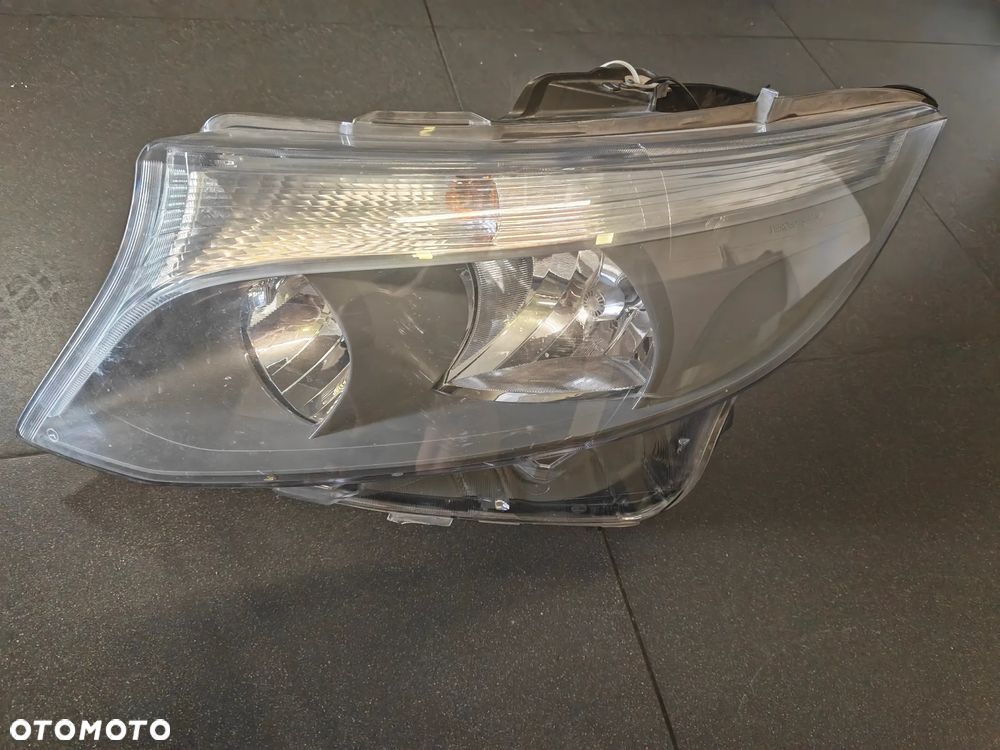 Lampa lewy przód Mercedes V-KLASA VITO  A4479065800 - 1