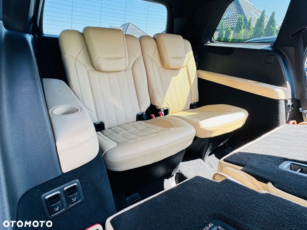 Mercedes-Benz GLS - 36