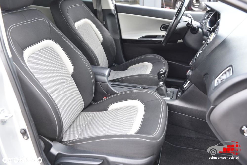 Kia Ceed - 21