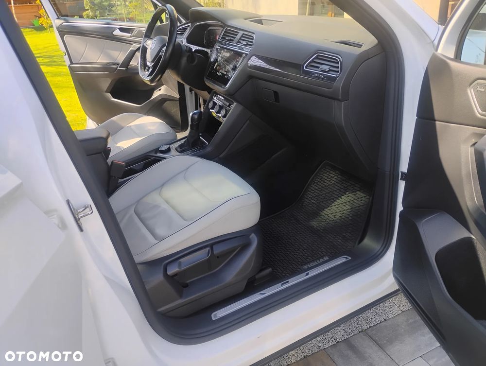 Volkswagen Tiguan Allspace 2.0 TSI 4Mot Highline DSG - 10
