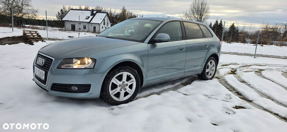 Audi A3 Sportback 1.4 TFSI Ambiente - 4