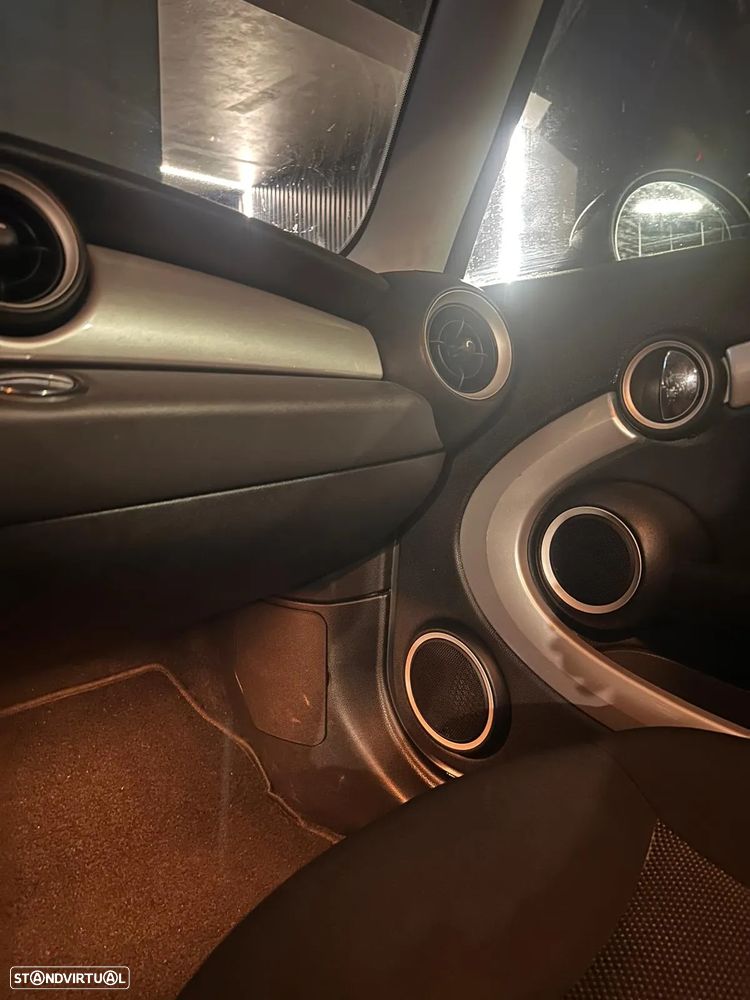 MINI 3 Portas Cooper D - 16