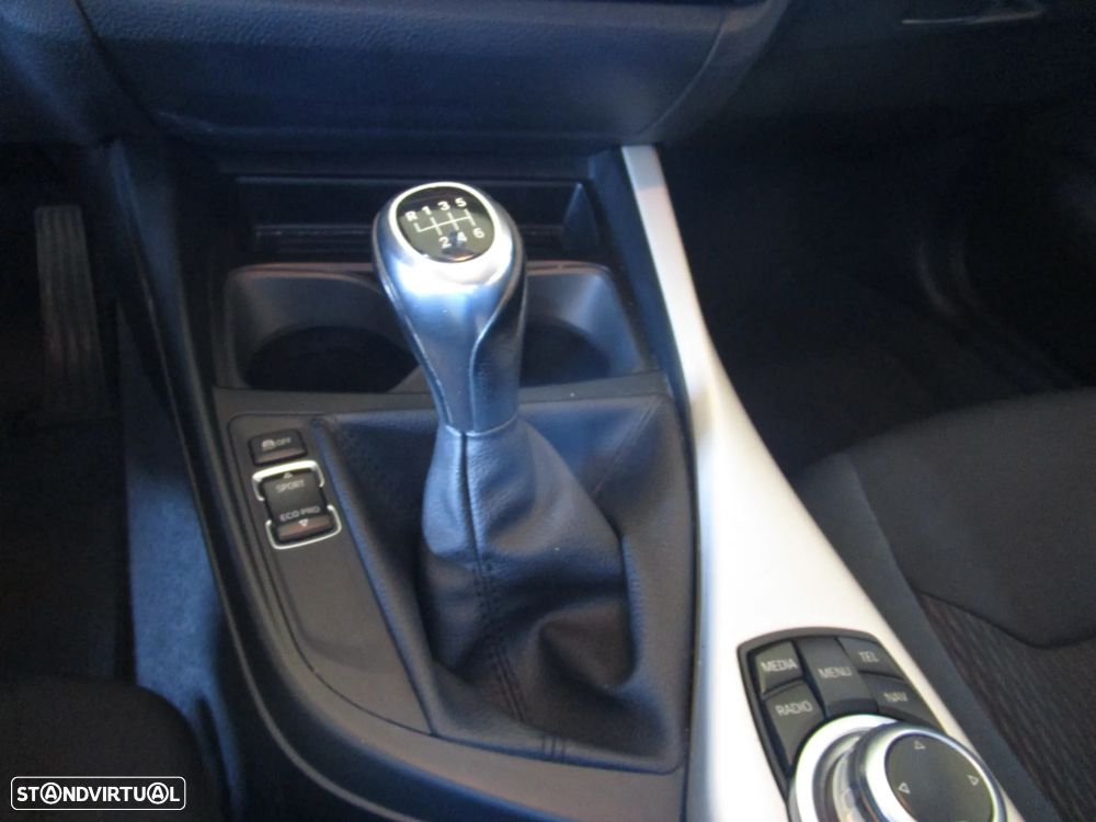 BMW 116 d EDynamics Line Sport - 25