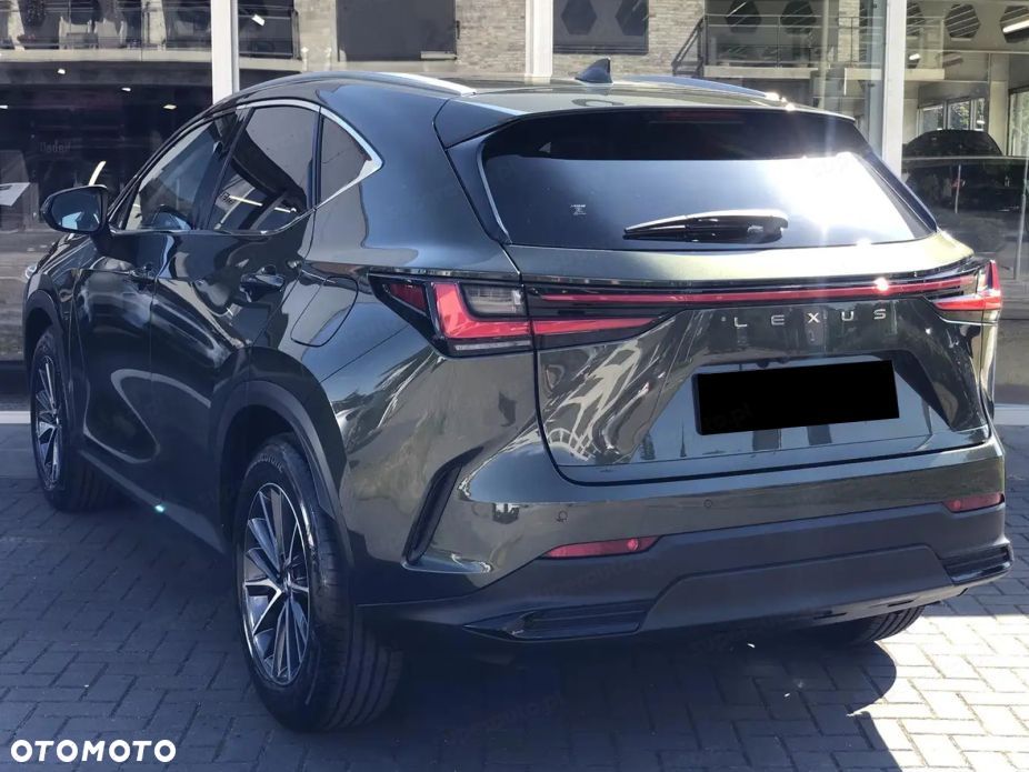 Lexus NX 350h Elegance 2WD - 3