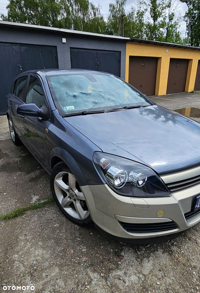 Opel Astra 2.0 Turbo Edition - 2