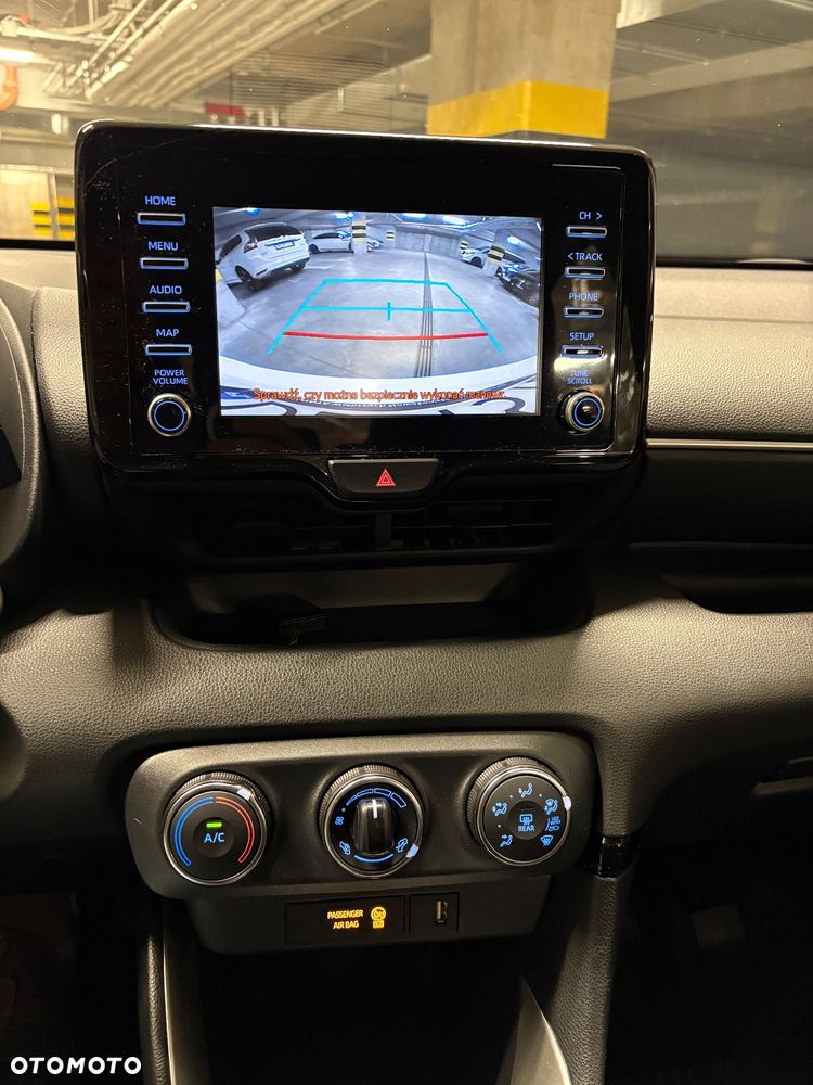 Toyota Yaris 1.5 Comfort - 6