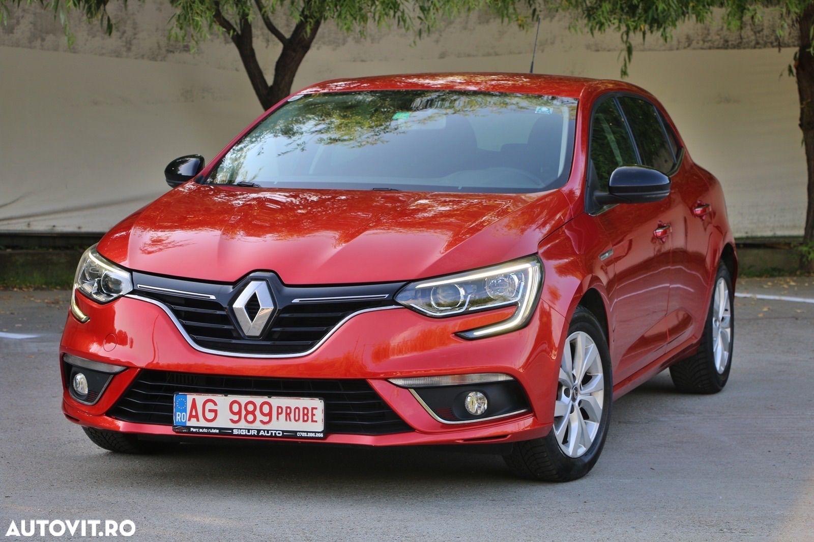Renault Megane Grandtour TCe 140 GPF LIMITED - 1