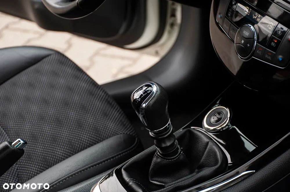 Nissan Pulsar 1.2 DIG-T N-Vision - 27