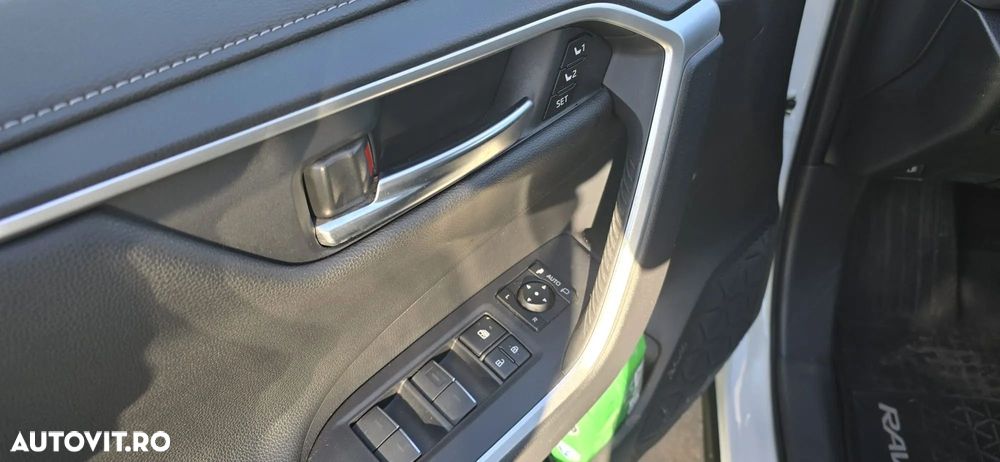 Toyota RAV4 2.5 Hybrid VVT-iE 4x4 Luxury Premium - 5