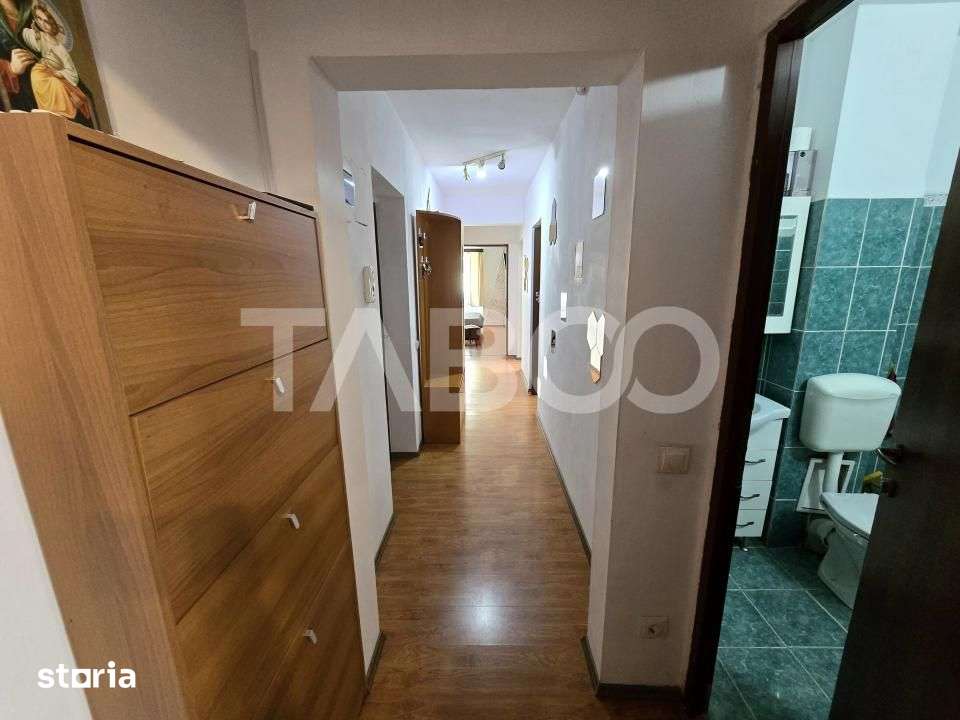 Apartament decomandat 3 camere 2 bai 66 mp parcare boxa Terezian Sibiu — fotografia 2