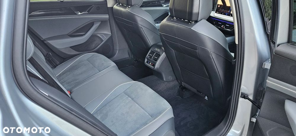 Volkswagen Passat - 21