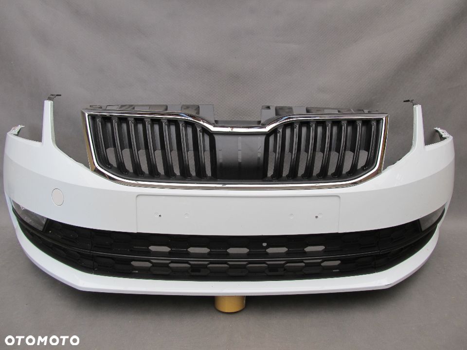 Zderzak przedni Skoda Octavia 3 17-20 Bez otw LF9F - 5