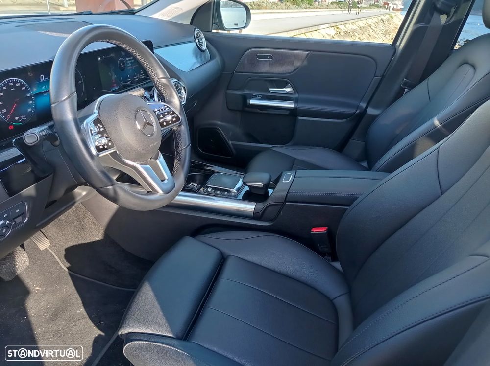 Mercedes-Benz EQA 250 - 21