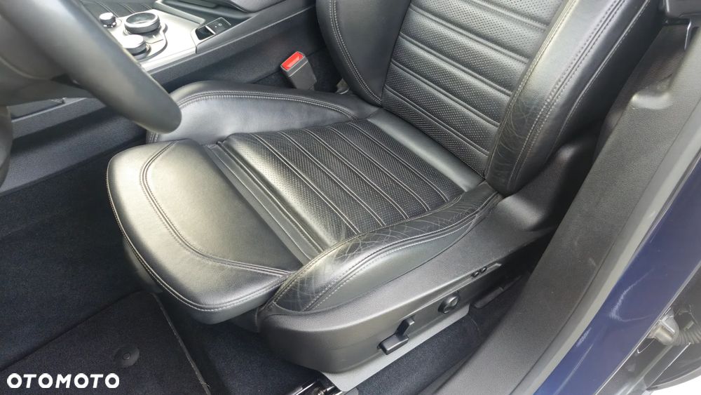 Alfa Romeo Stelvio 2.0 Turbo B-Tech Edition Q4 - 19