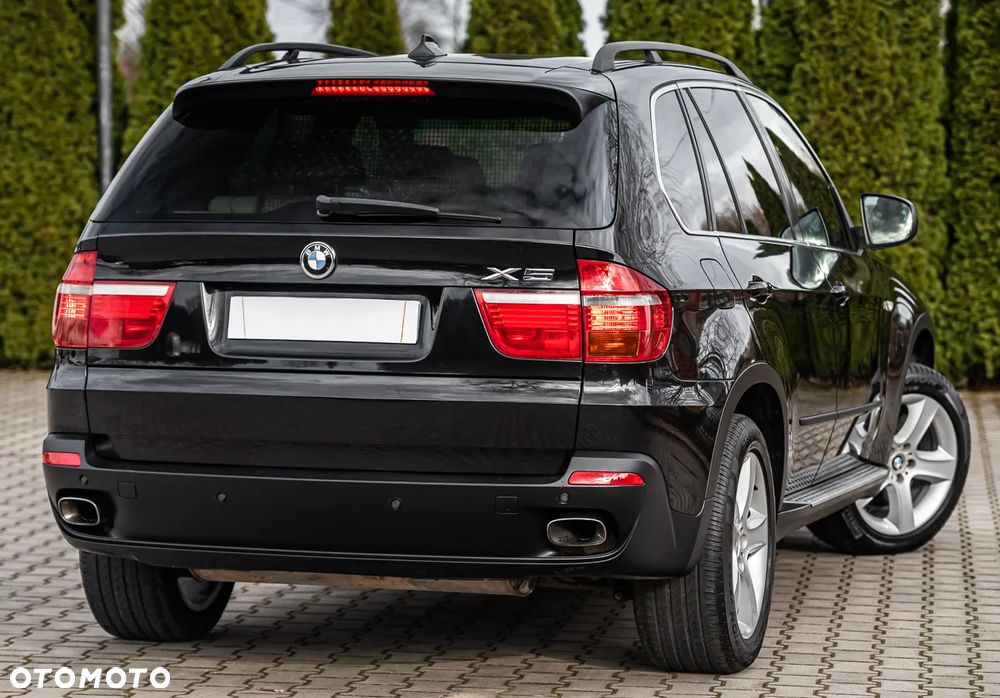 BMW X5 xDrive48i - 12