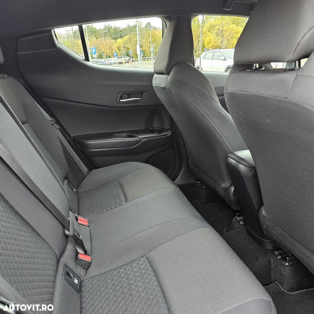 Toyota C-HR Hybrid Business-Edition - 8