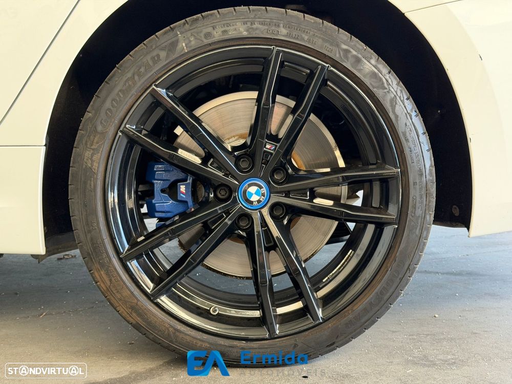 BMW 330 - 21