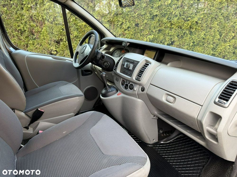 Opel Vivaro L2H1 2.9t Tecshift - 17