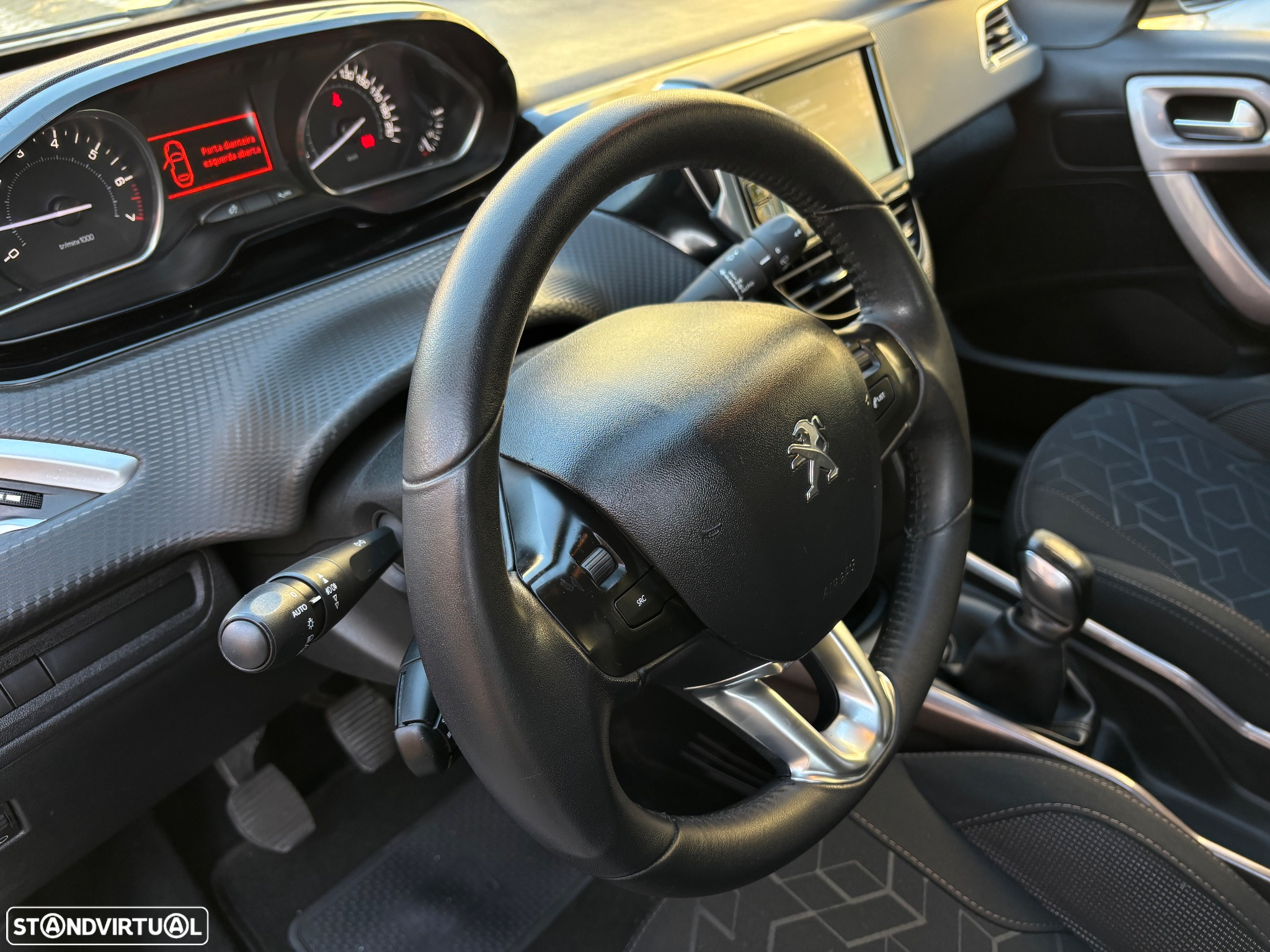 Peugeot 2008 1.2 PureTech Style - 16
