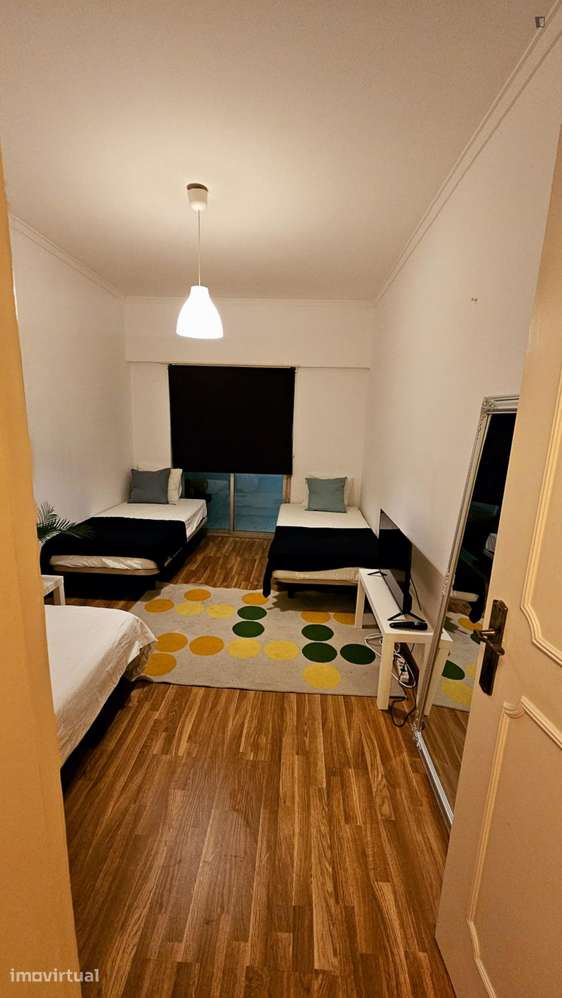 Quarto - localizado em Lumiar Lisbon - Grande imagem: 2/10