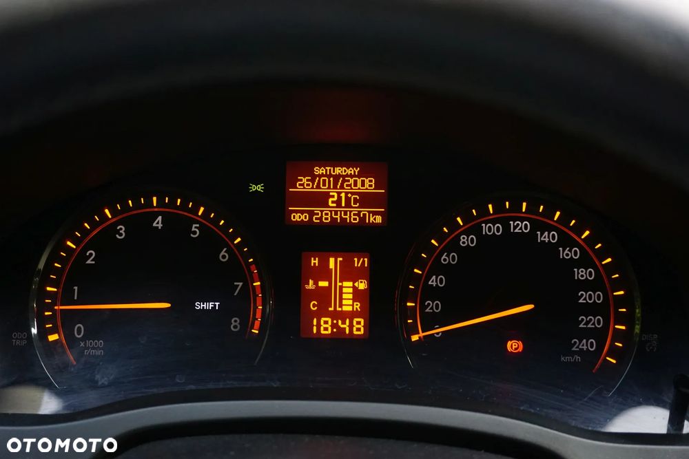 Toyota Avensis - 14
