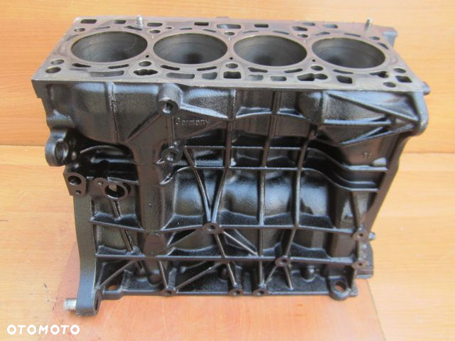 VW AUDI A3 RS3 SKODA 2.0 TDI DST DFB DEZ MISKA OLEJU KARTER 05L103603P V100 - 12