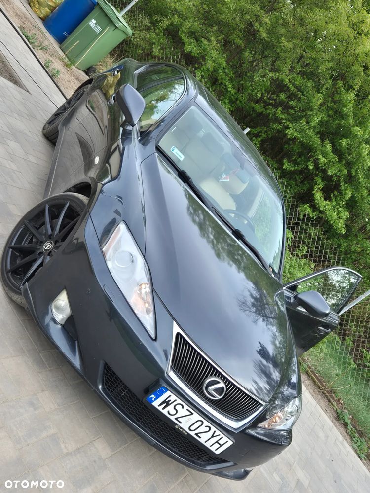Lexus IS - 8