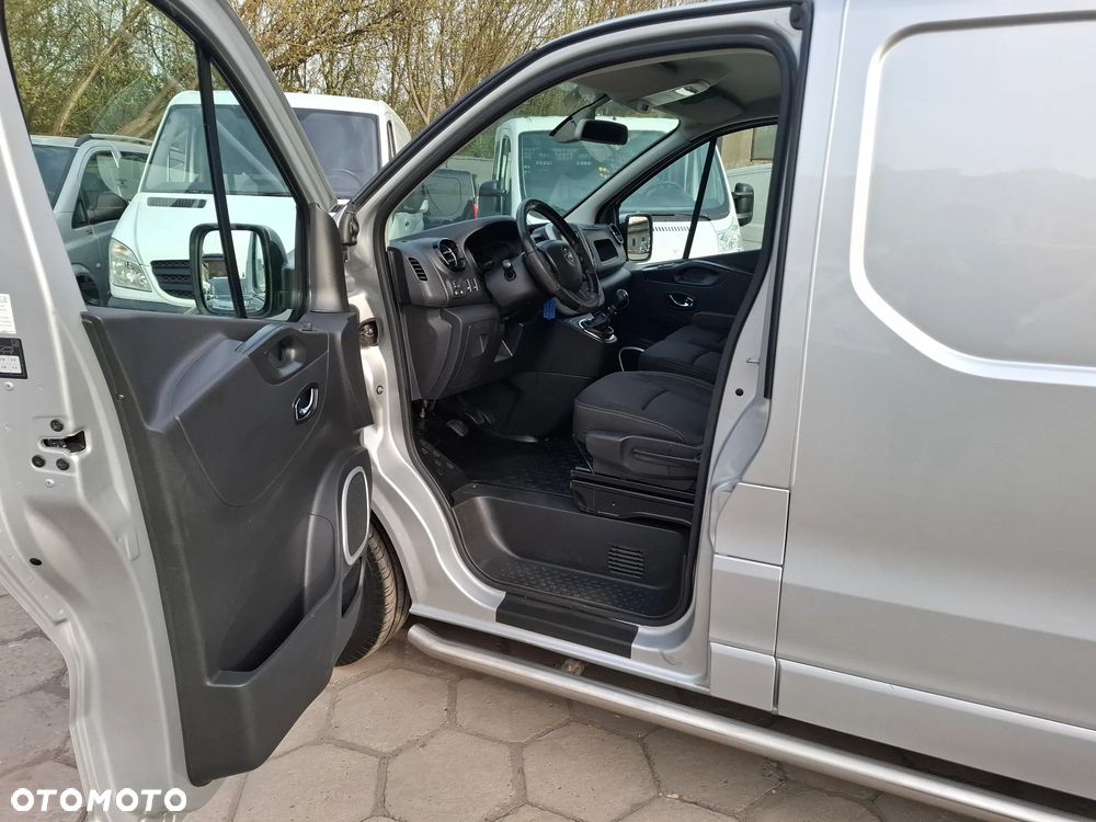Opel VIVARO 2015 1.6CDTI 120KM KLIMA 3osobowy - 9