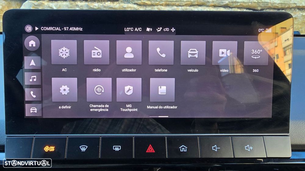 MG MG4 64 kWh Luxury - 38