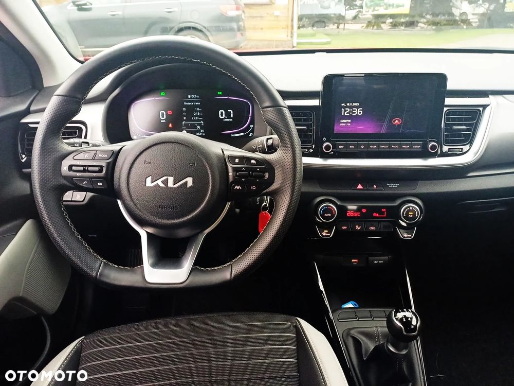 Kia Stonic 1.2 L - 13