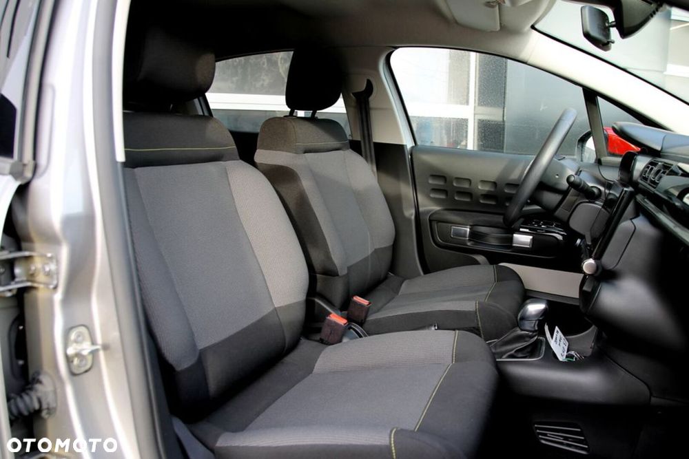 Citroën C3 1.2 PureTech Shine EAT6 - 24