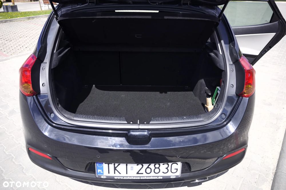 Kia Ceed 1.6 CRDi 128 ISG Spirit - 9
