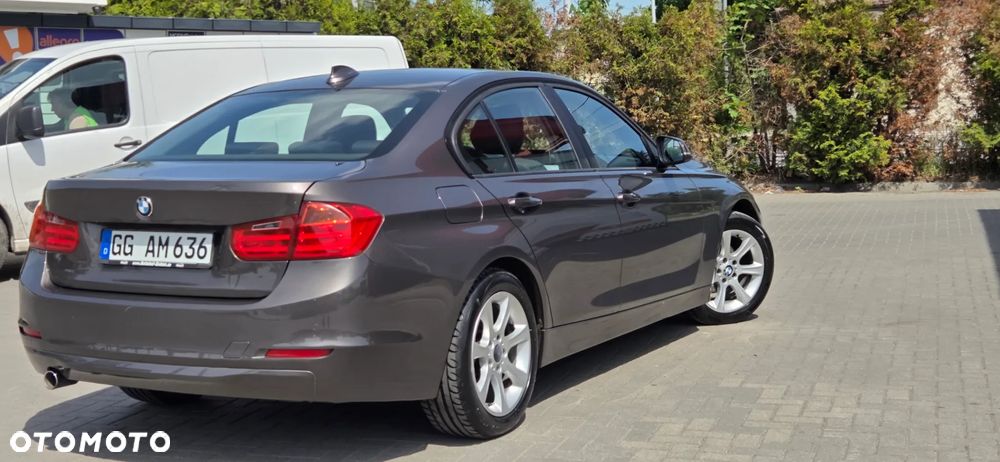 BMW Seria 3 316d EU6 - 16