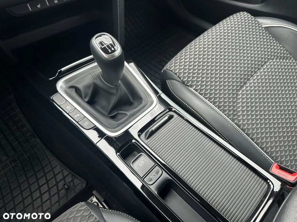 Kia Ceed 1.5 T-GDI Tribute - 15