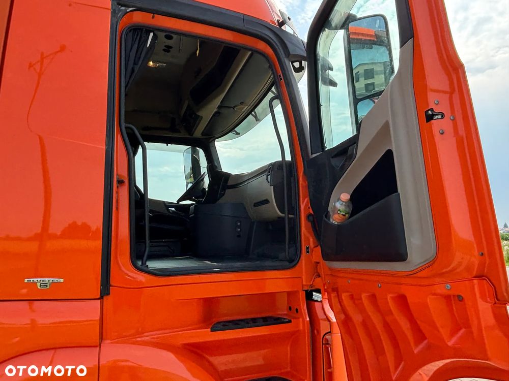 Mercedes-Benz Actros 2645 6x2 kabina Big Space, SOLO STAR z przyczepą POLKON zestaw niskopodwoziowy , laweta , autoholowanie, transport pojazdów , transport maszyn, pojazd do transortu słomy, mega, lowdeck, cały na poduszkach w bardzo dobrym stanie z Niemiec - 27