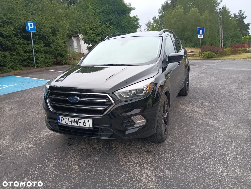 Ford Kuga 1.5 EcoBoost 4WD Titanium - 2